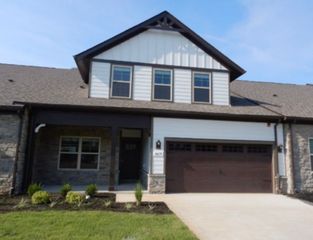 1422 Suzanne Drive, Murfreesboro, TN 37128