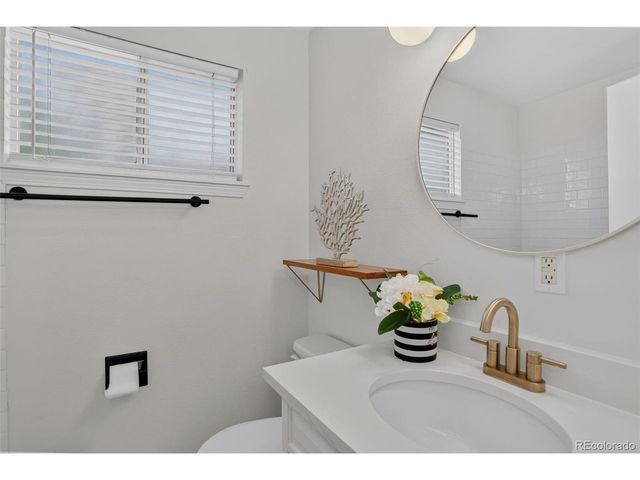 16966 E Tufts Pl, Aurora, CO 80015