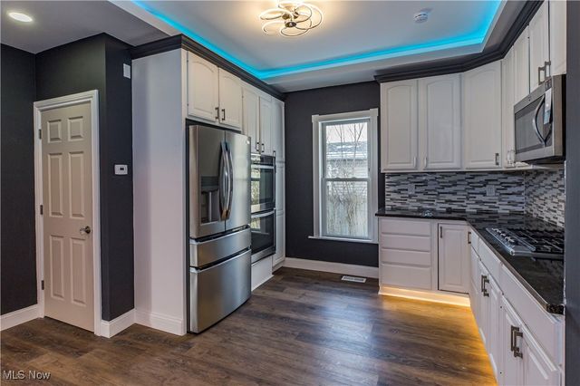 817 Raymond Street, Akron, OH 44307