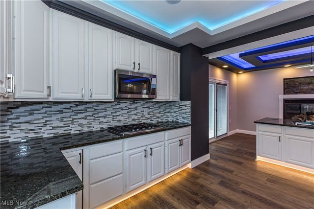 817 Raymond Street, Akron, OH 44307