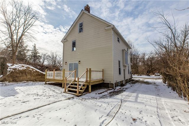 817 Raymond Street, Akron, OH 44307