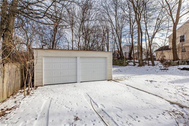 817 Raymond Street, Akron, OH 44307