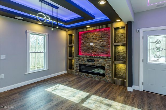 817 Raymond Street, Akron, OH 44307