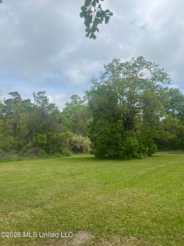 4515 Cedar Street, Pascagoula, MS 39567