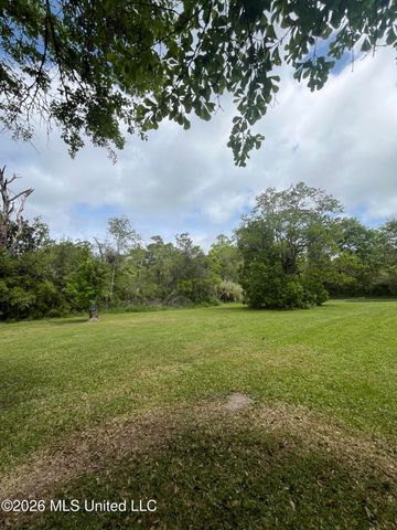 4515 Cedar Street, Pascagoula, MS 39567