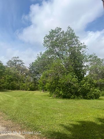 4515 Cedar Street, Pascagoula, MS 39567