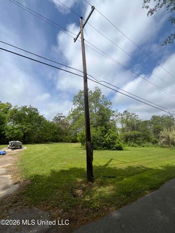4515 Cedar Street, Pascagoula, MS 39567
