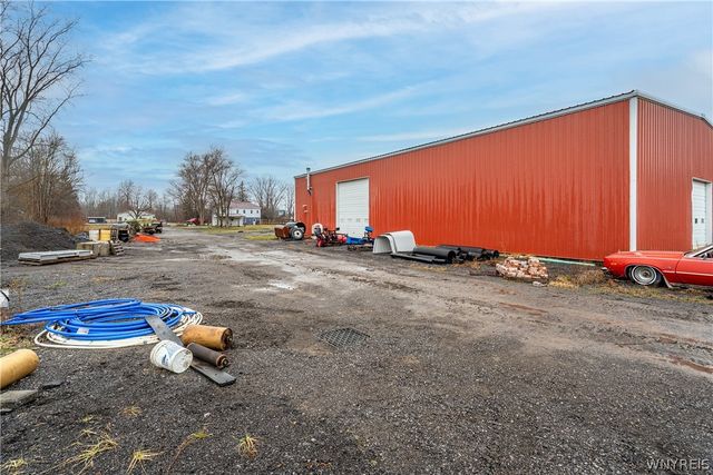 8465 Transit Road, Clarence, NY 14051