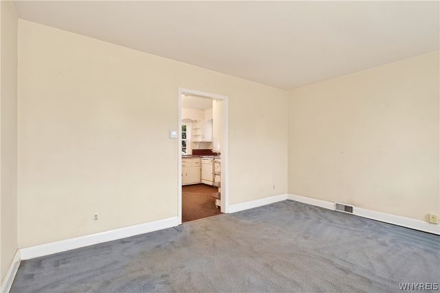 8465 Transit Road, Clarence, NY 14051