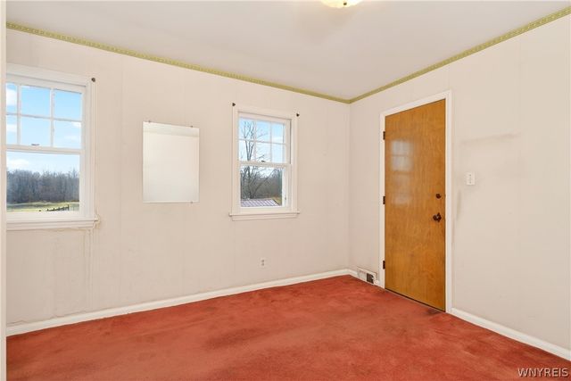 8465 Transit Road, Clarence, NY 14051