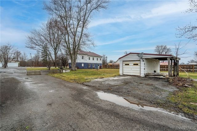 8465 Transit Road, Clarence, NY 14051