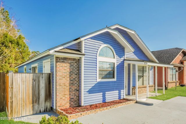 1323 BRANDYWINE Drive B, Orange Park, FL 32065