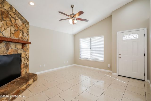 1323 BRANDYWINE Drive B, Orange Park, FL 32065