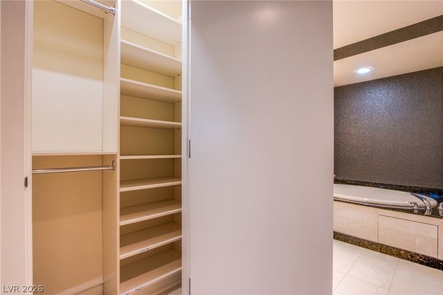 2700 Las Vegas Boulevard 2702, Las Vegas, NV 89109