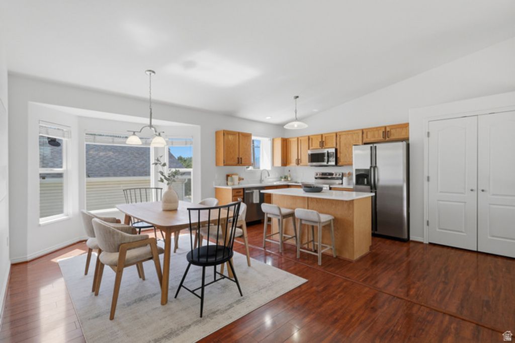 135 W SETTLEMENT CIR, Midvale, UT 84047 — photo 4