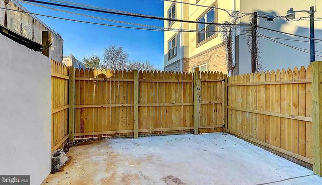 2108 E STELLA ST, Philadelphia, PA 19134