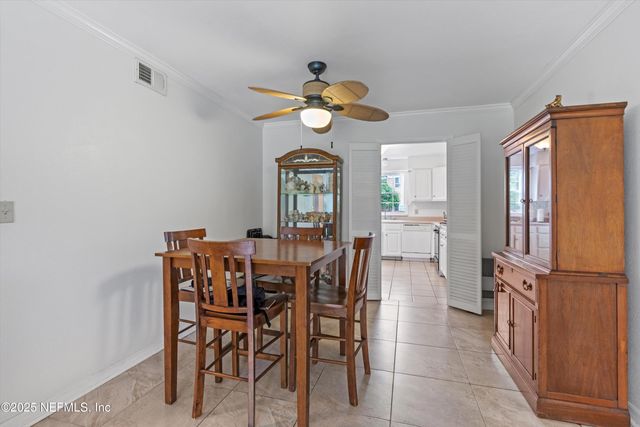 4915 BAYMEADOWS Road 8B, Jacksonville, FL 32217