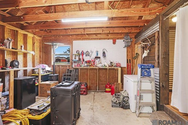 11465 Beco Rd, St Amant, LA 70774