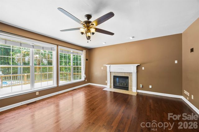 6520 Hollow Oak Drive, Mint Hill, NC 28227