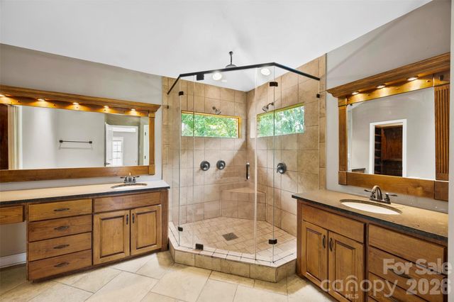 6520 Hollow Oak Drive, Mint Hill, NC 28227