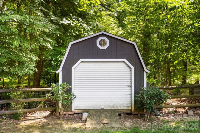 6520 Hollow Oak Drive, Mint Hill, NC 28227