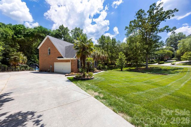 6520 Hollow Oak Drive, Mint Hill, NC 28227