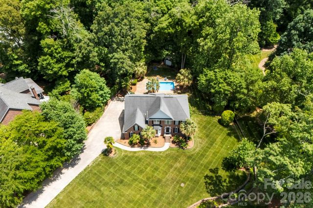 6520 Hollow Oak Drive, Mint Hill, NC 28227