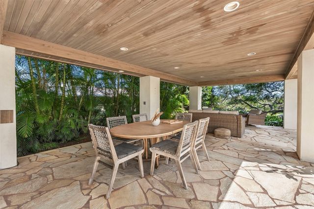 1110 Ilikala Place, Kailua, HI 96734