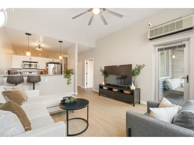 1125 Nw 9TH Ave 517, Portland, OR 97209