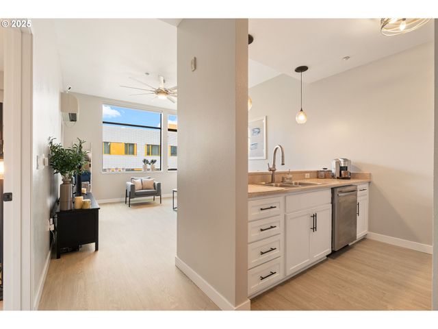 1125 Nw 9TH Ave 517, Portland, OR 97209
