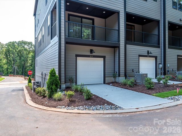 317 Old Town Village Road, Waxhaw, NC 28173