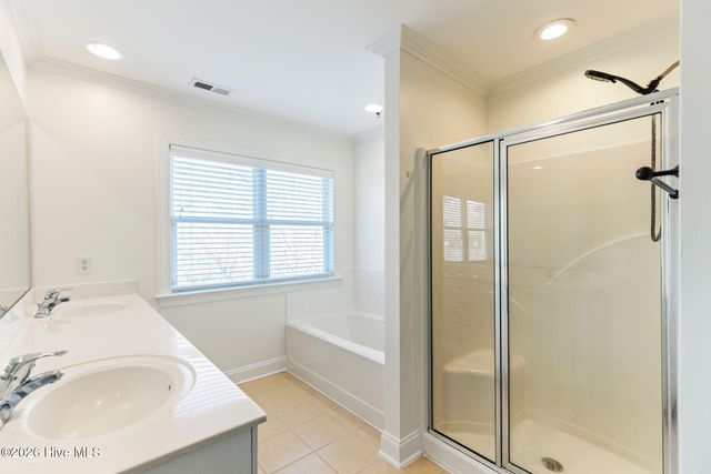 200 River Gate Lane, Wilmington, NC 28412