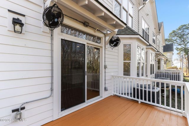 200 River Gate Lane, Wilmington, NC 28412