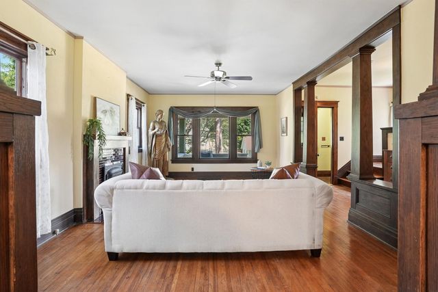 516 W 11th Street, Cedar Falls, IA 50613