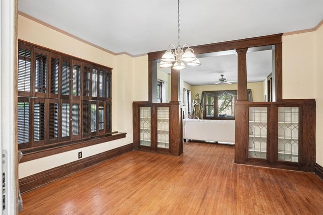 516 W 11th Street, Cedar Falls, IA 50613