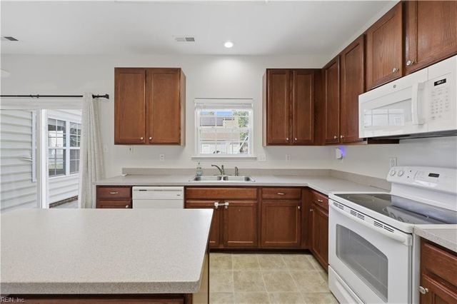 402 Calvin ST, Suffolk, VA 23435