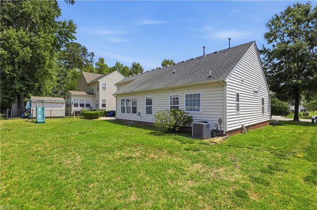 402 Calvin ST, Suffolk, VA 23435