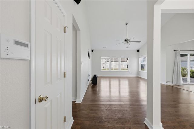 402 Calvin ST, Suffolk, VA 23435