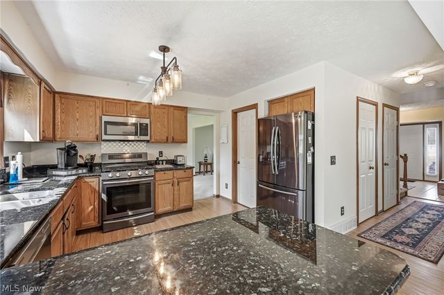 5415 Andover Drive, Parma, OH 44134