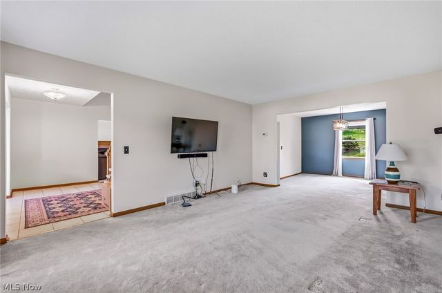 5415 Andover Drive, Parma, OH 44134