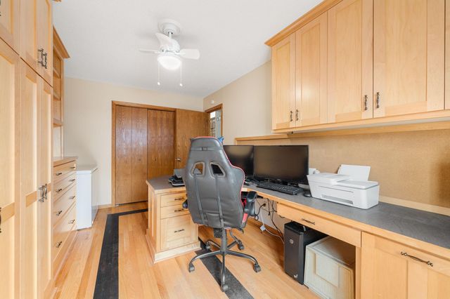 550 Mckinley Street, Anoka, MN 55303