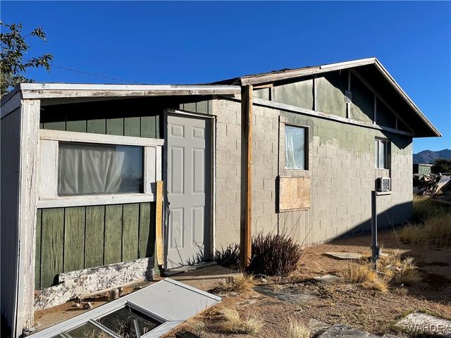 3404 N Verde Road, Golden Valley, AZ 86413