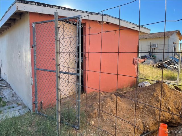 3404 N Verde Road, Golden Valley, AZ 86413