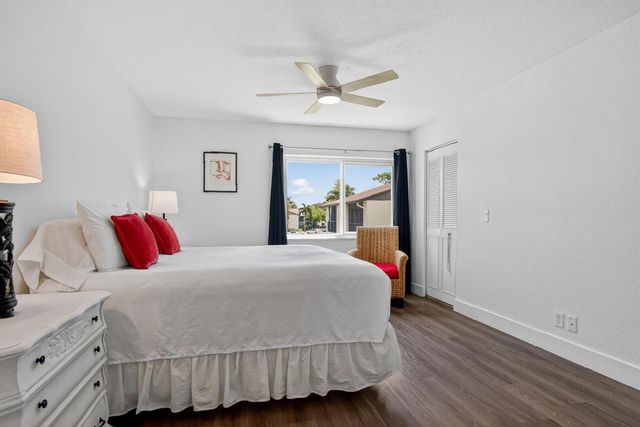 5930 Whispering Pine Way B-2, Greenacres, FL 33463