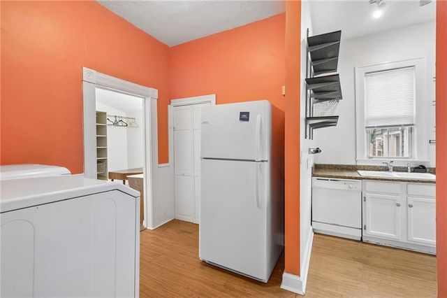 2518 Charlotte Street, Kansas City, MO 64108