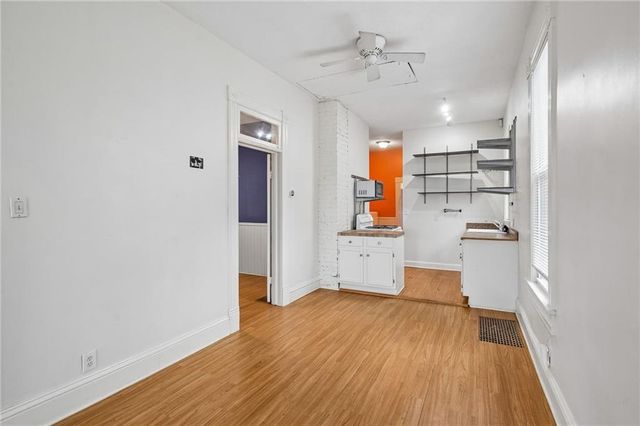 2518 Charlotte Street, Kansas City, MO 64108