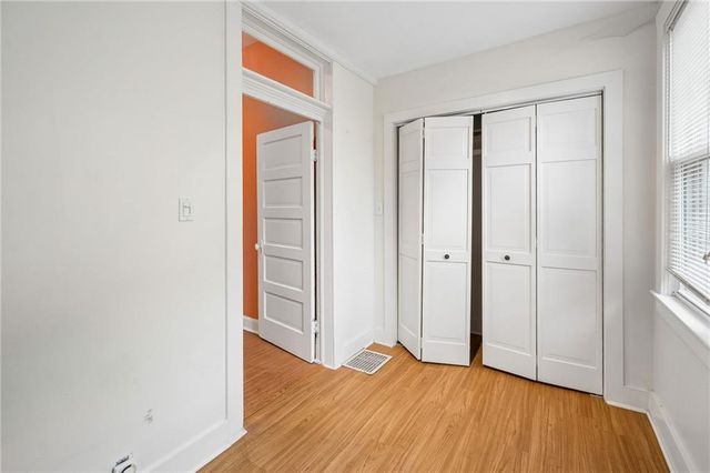 2518 Charlotte Street, Kansas City, MO 64108
