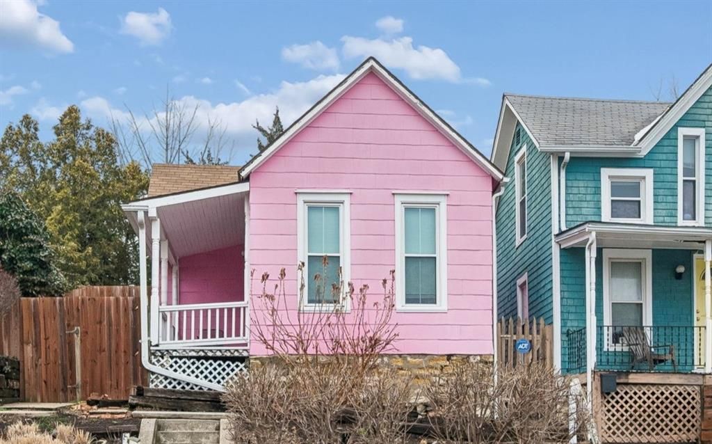 2518 Charlotte Street, Kansas City, MO 64108