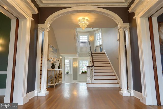 818 W UNIVERSITY PKWY, Baltimore, MD 21210