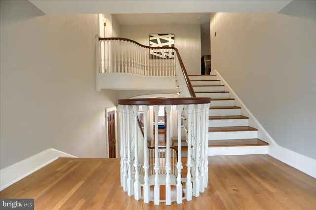 818 W UNIVERSITY PKWY, Baltimore, MD 21210